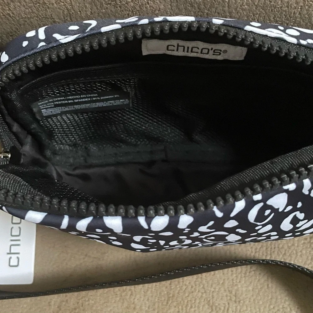 NWT Chicos Bum Bag - Picture 4 of 5